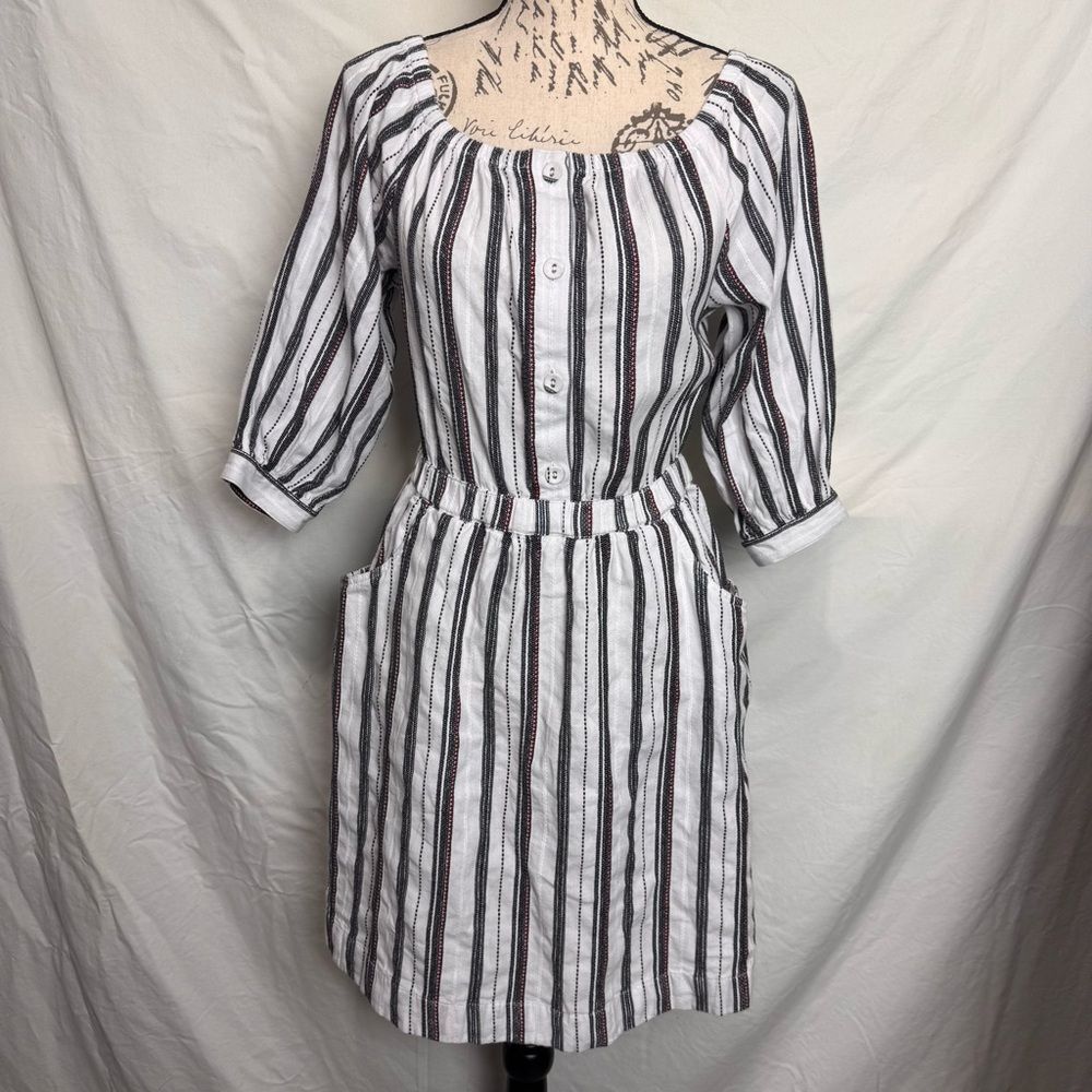 Wrangler Retro Off Shoulder Striped Dress
Size M